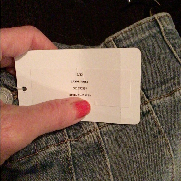 NEW! We the free Jayde flare jeans - Picture 4 of 6